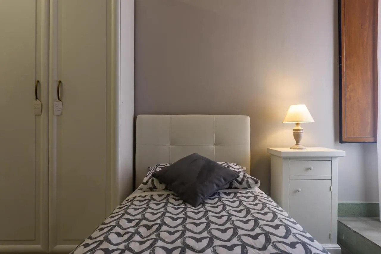 Mi Tu Apartments Katánie