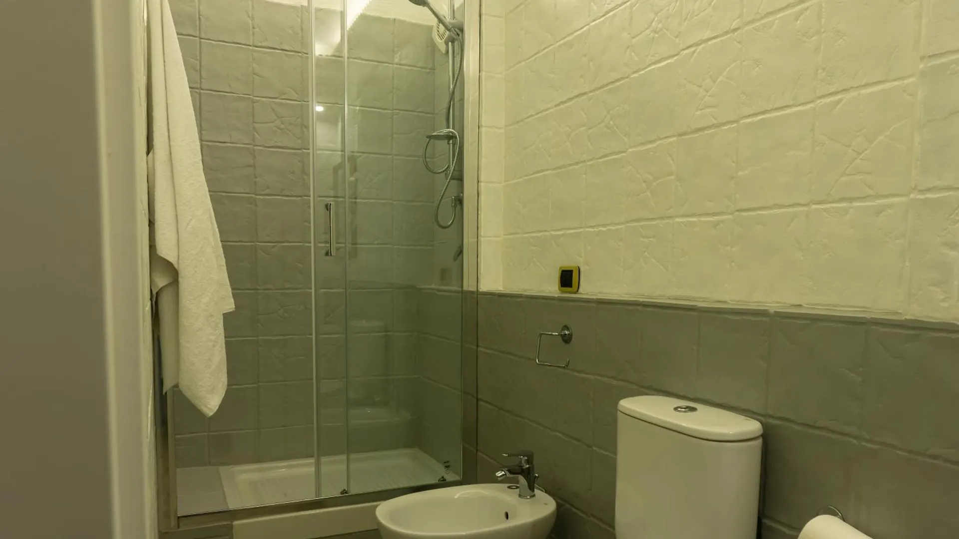 Mi Tu Apartments Katánie Penzion
